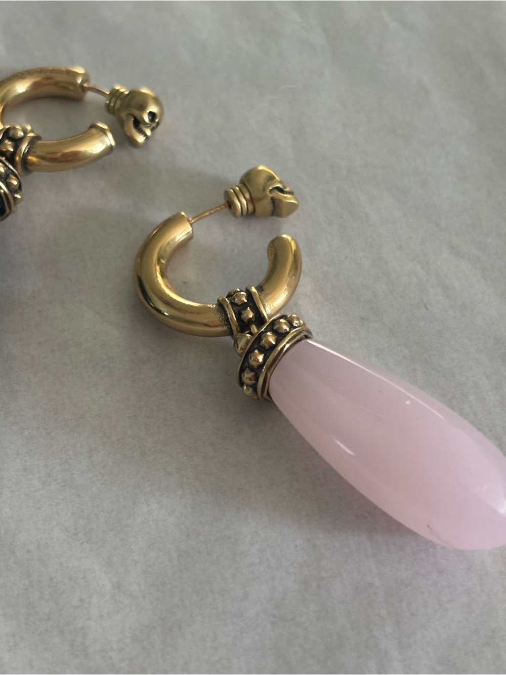 Alexander McQueen Gold Hoop Earrings with Pink and Black Teardrops - Picture 3 of 6